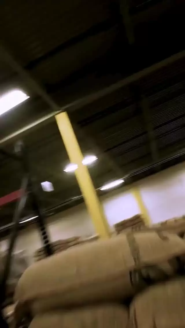 RNY Roaster Round Up! ☕️

This week we’re drinking a fresh arrival from East Java, Indonesia. This coffee is rich and big bodied with a dark chocolatey base complimented by top notes of warm vanilla and baking spices.

 What coffee are you drinking this week?