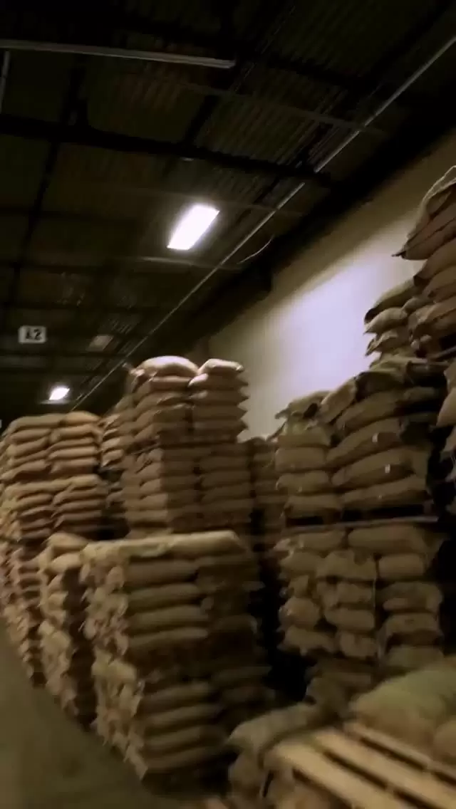 RNY Roaster Round Up! ☕️
 
This week we’re excited to be drinking a fresh arrival from the Women Coffee Extension (WCE) at the Mbizi Coffee Washing Station in Rwanda. In the cup this vibrant natural coffee is bursting with notes of grape jam, ripe kiwi, and fresh raspberry.
 
What coffee are you drinking this week?